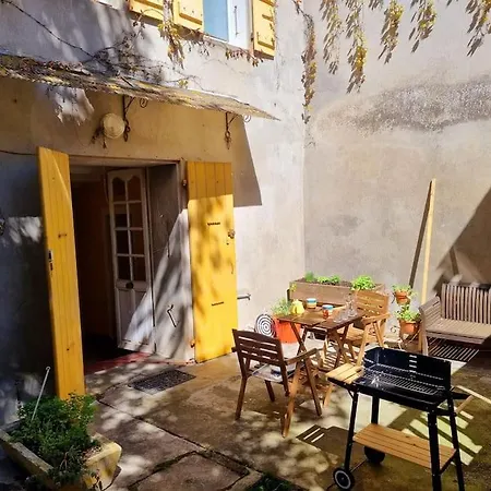 Holiday home Romantique St Michel De Lanes *